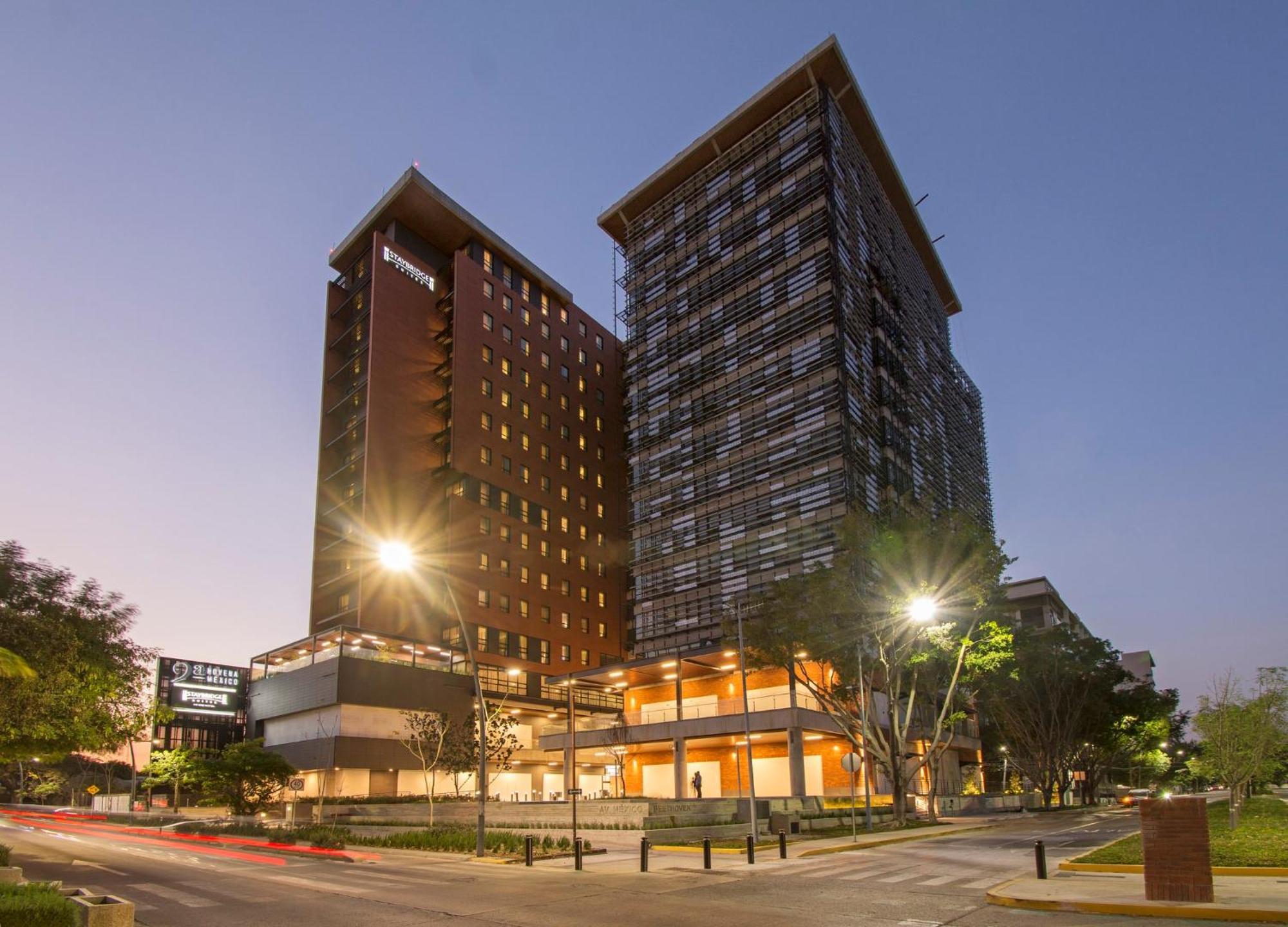 Staybridge Suites - Guadalajara Novena By Ihg Exteriér fotografie