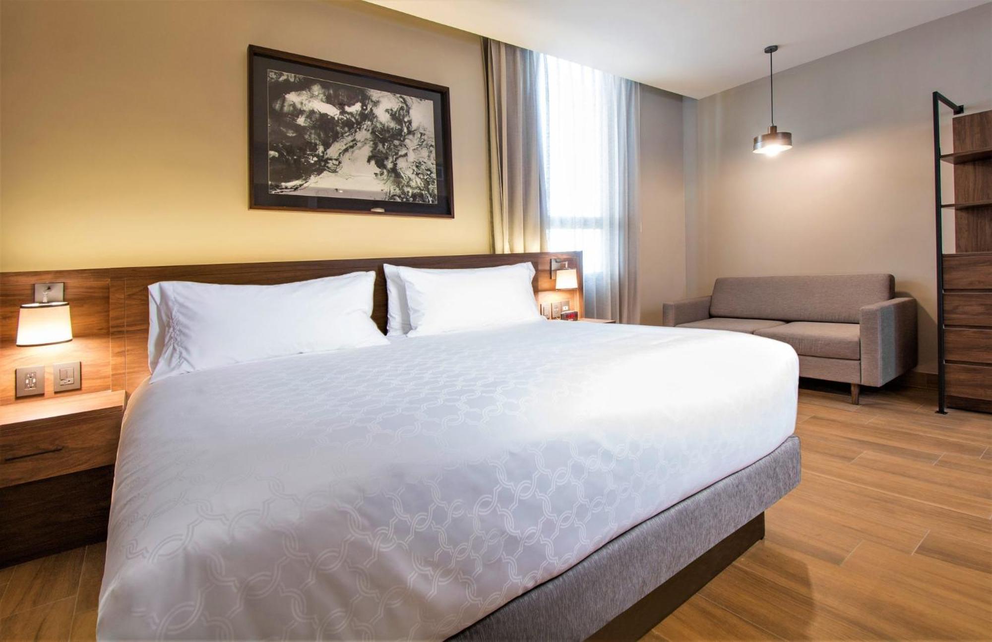 Staybridge Suites - Guadalajara Novena By Ihg Exteriér fotografie