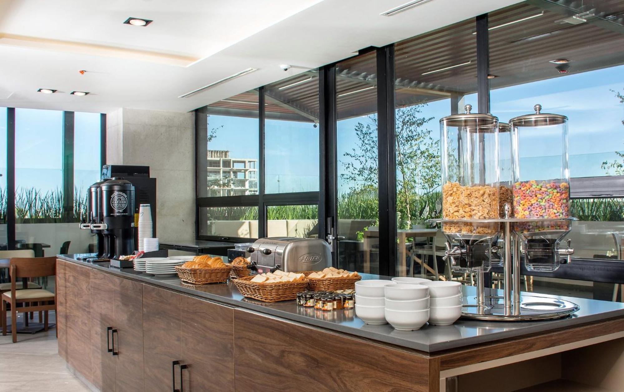 Staybridge Suites - Guadalajara Novena By Ihg Exteriér fotografie