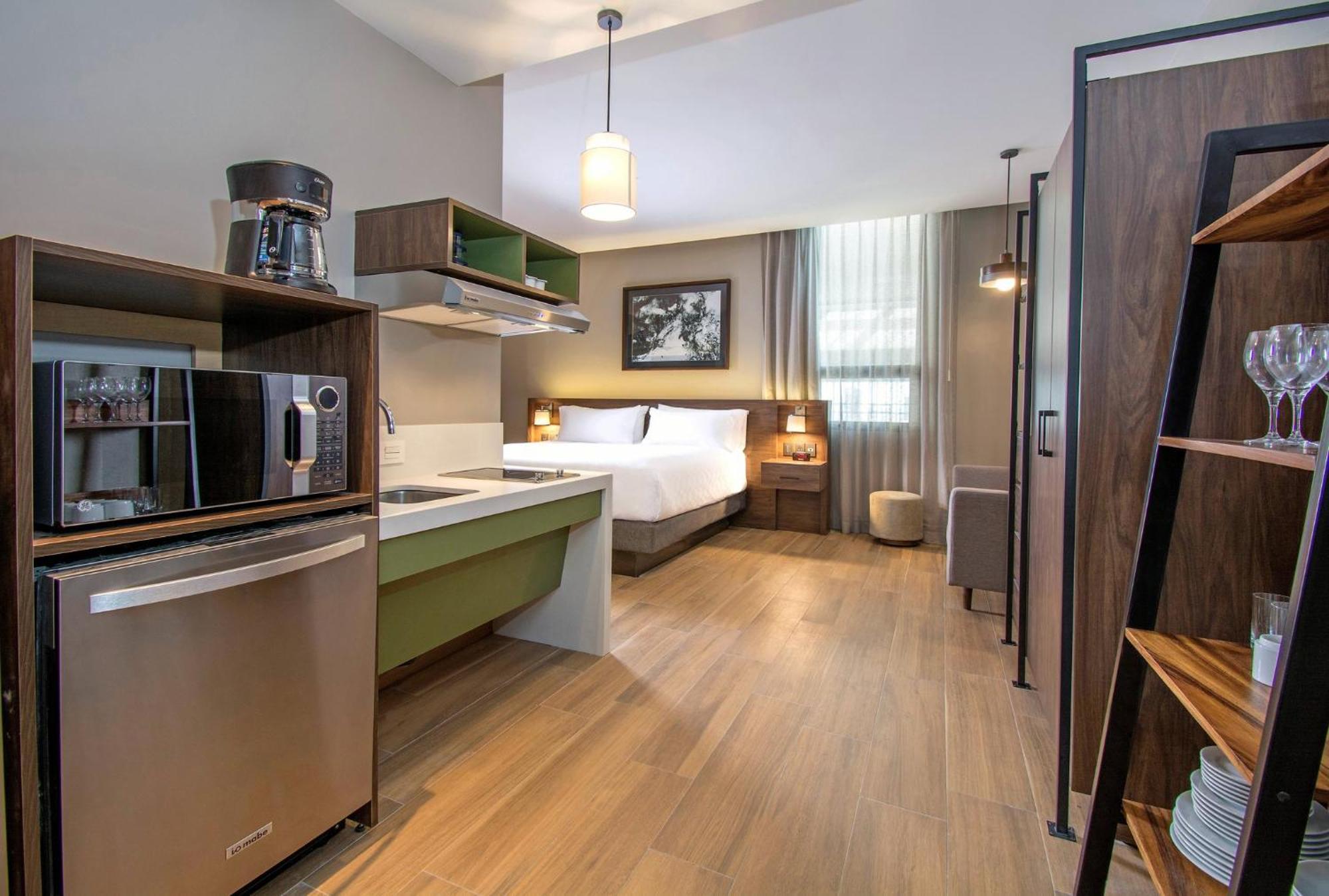 Staybridge Suites - Guadalajara Novena By Ihg Exteriér fotografie
